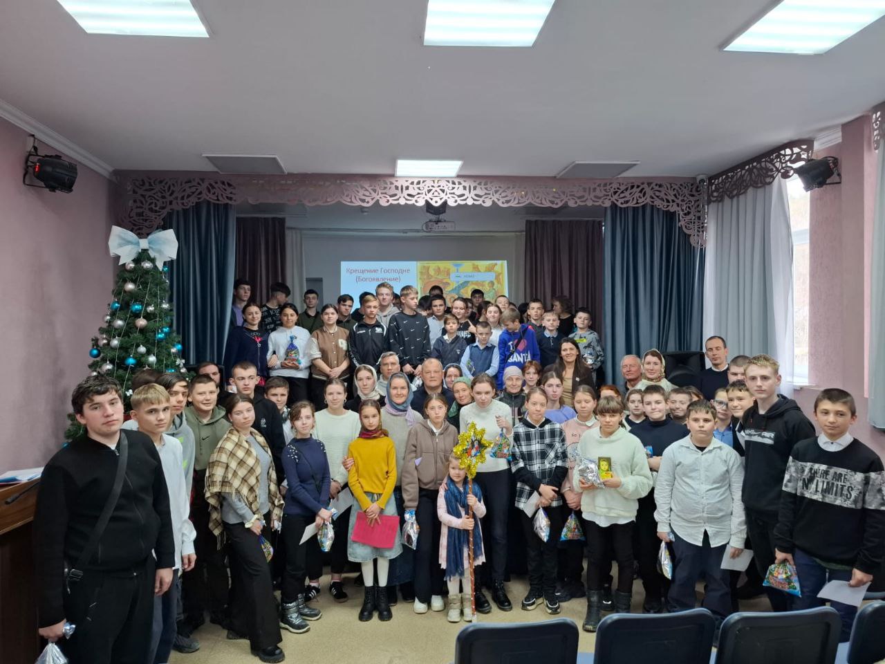 Поздравление детей на Святках от Бахчисарайского Свято-Успенского мужского монастыря